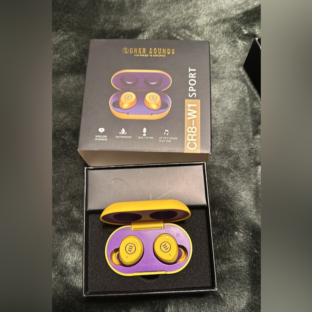 Cre8 Sounds wireless headphones
